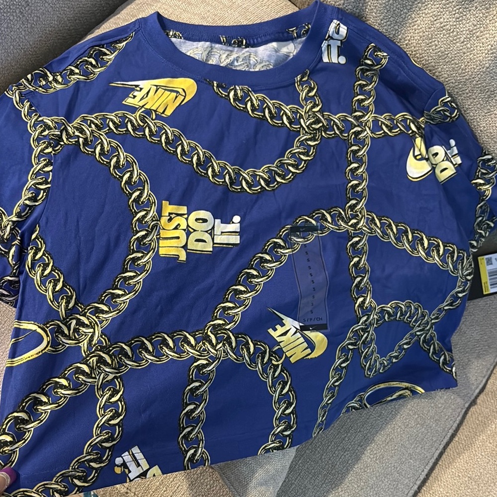 Nike Blue and Gold Chain Graphic Tee